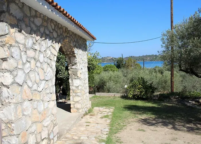 公寓 Philippos 2 *